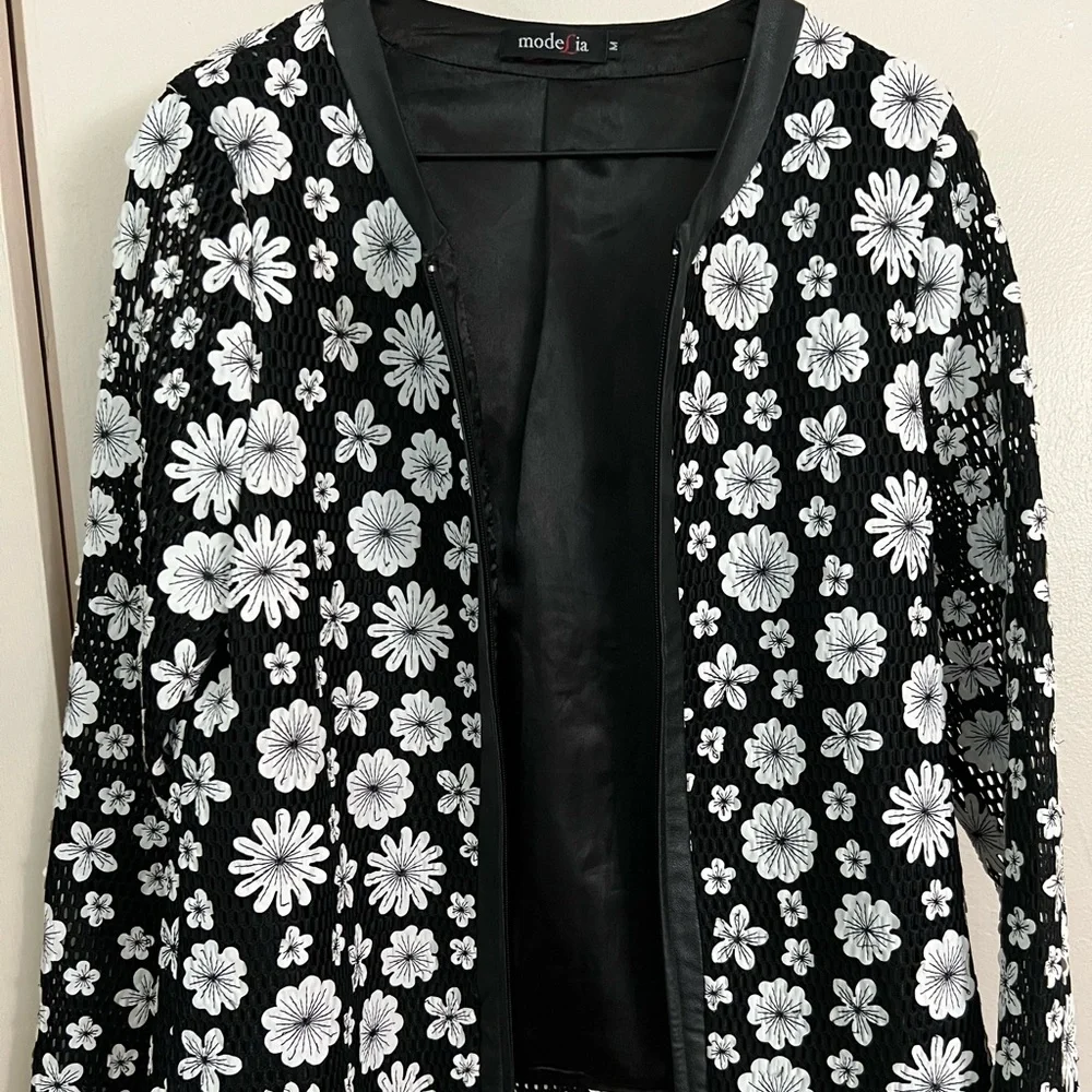 Modelia flower jacket - Picture 1 of 2